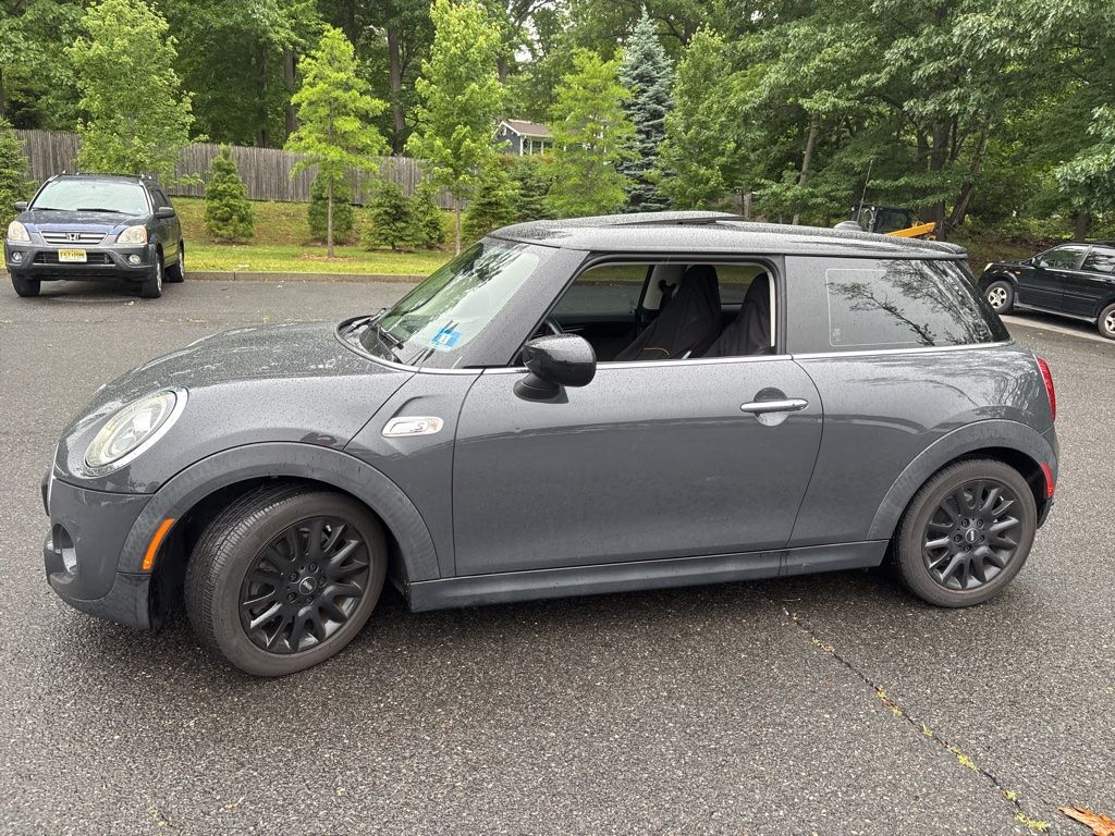 mini hardtop 2 door 2020 WMWXR5C01L2L34895 image mini hardtop 2 door 2020 WMWXR5C01L2L34895 image